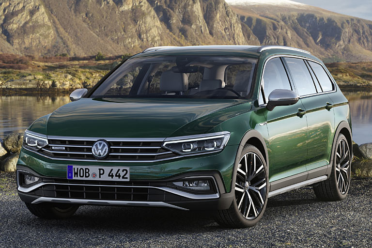Vierter im Bunde ist der auf Offroad getrimmte Passat Alltrack, den VW auf Pressefotos trotz &raquo;