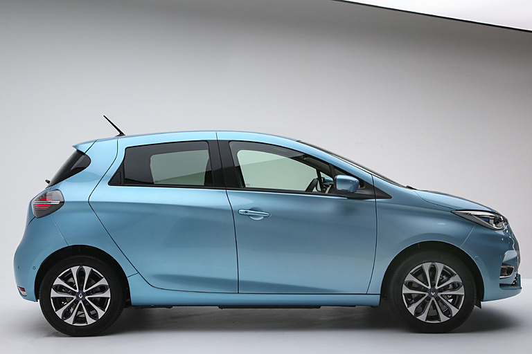 Die Seitenlinie bleibt von neuen Räderdesigns und Karosserielackierungen abgesehen unverändert