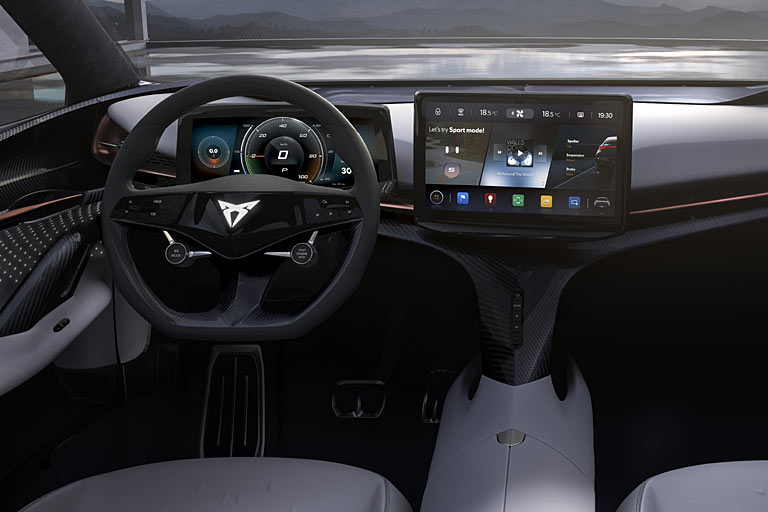 Auch das Interieur ist nicht serienreif. Der auf 13 Zoll gewachsene Zentralmonitor könnte aber eine echte Zukunft haben. Hier ist er drehbar ausgeführt