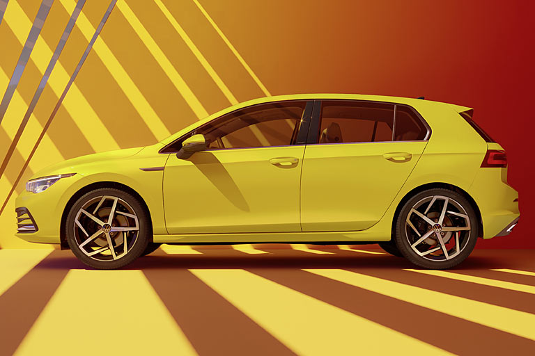 ... die nun auf Höhe der Türgriffe verlaufende Tornadolinie, die auch in der C-Säule weitergeführt wird. Diese hat nun wie beim Golf VI wieder eine &raquo;Schulter&laquo;