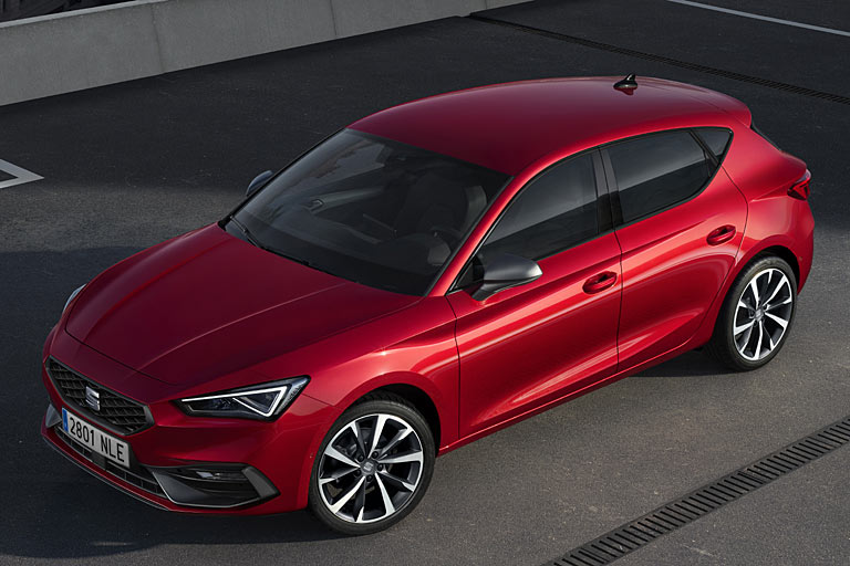 Aus dieser Perspektive wirkt der Leon IV klein, tatsächlich ist er um über acht Zentimeter länger als bisher