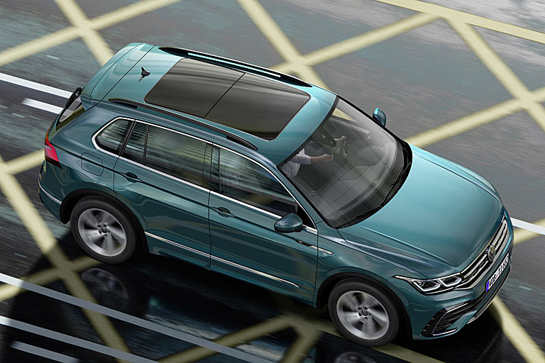 Nochmal das Tiguan-Facelift als R-Line mit der neuen Farbe