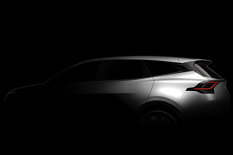 ... eine deutlich veränderte Fensterführung im Bereich der C-Säule. Die Leuchten sind ungeteilt, das durchgehende Lichtband bleibt erhalten