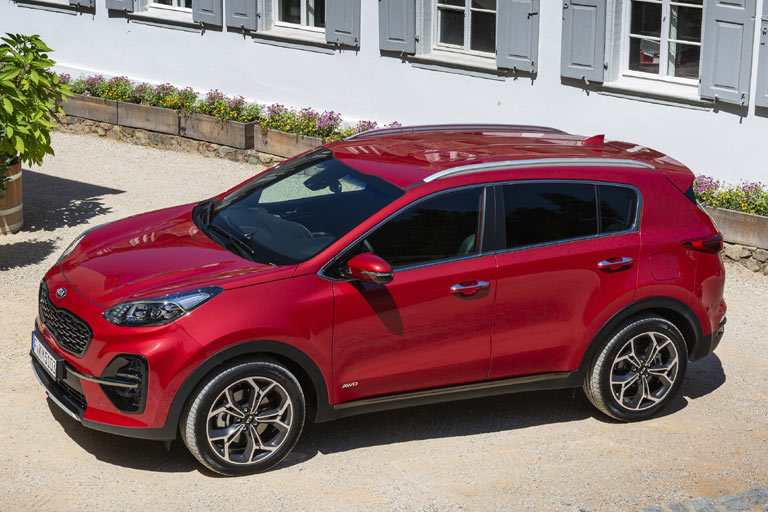 Zum Vergleich der noch aktuelle Sportage: Optisch durchaus ein gelungenes SUV
