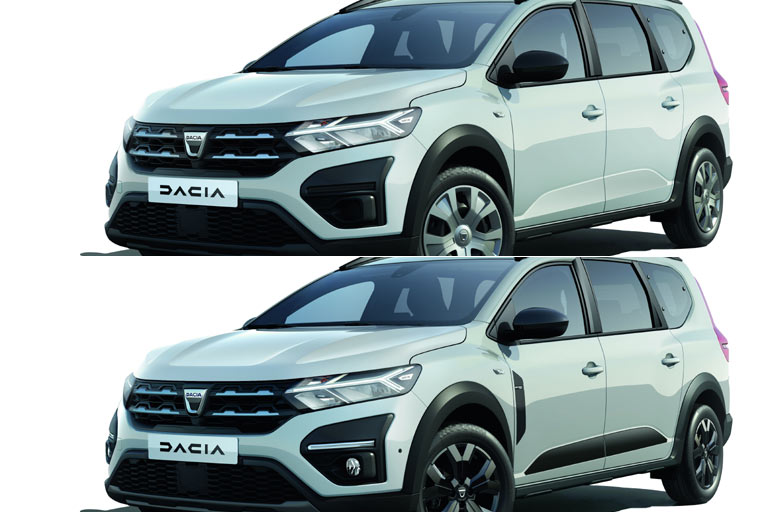 Oben das Basismodell, unten die nächsthöhere Variante mit einigen Zugaben. Das Topmodell trägt zusätzlich die silberne Leiste wie auf den Bildern 3 bis 6