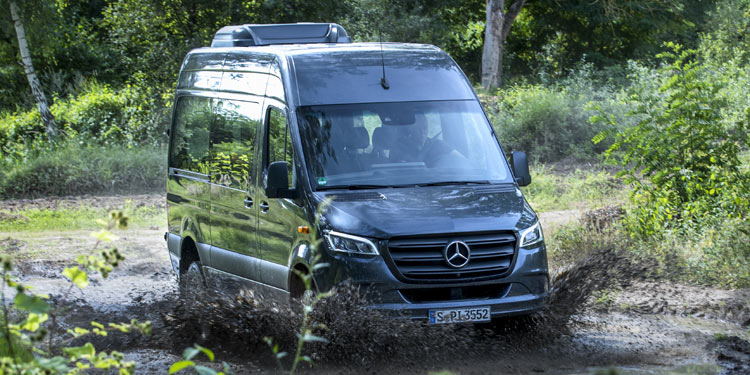 Mercedes Sprinter mit vier großen Neuheiten