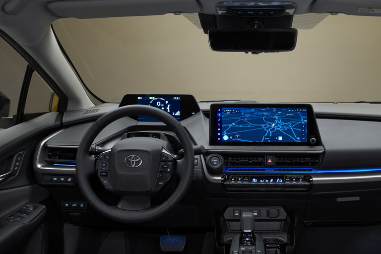 Das Interieur ist weder schick noch zeitlos noch elegant, erfreut aber mit einem neu positionierten Wählhebel und echten Tasten für die Klimabedieneinheit (inkl. Sitzventilation) und andere Funktionen &ndash; es ist jedenfalls &raquo;