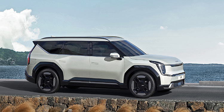 Kia: Erste Bilder des EV9