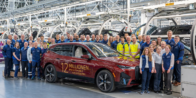 BMW: Doppeljubiläum in Dingolfing