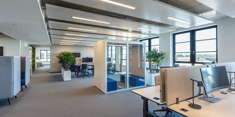 Renault jetzt mit Sitz in Köln