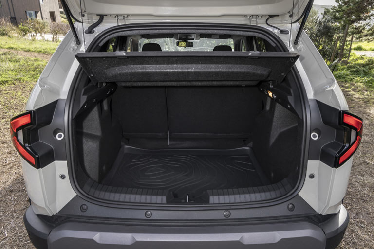 Der Kofferraum ist größer als bisher, die Klappe höher und breiter. Einen doppelten Laderaumboden gibt es ausstattungsabhängig auch