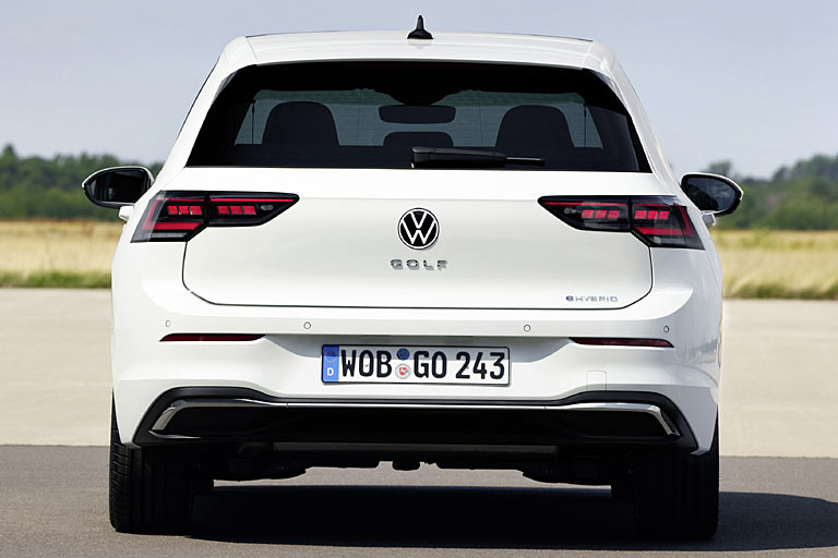 ... eine neue Lichtsignatur. Das Bild zeigt die optionale Top-Leuchte