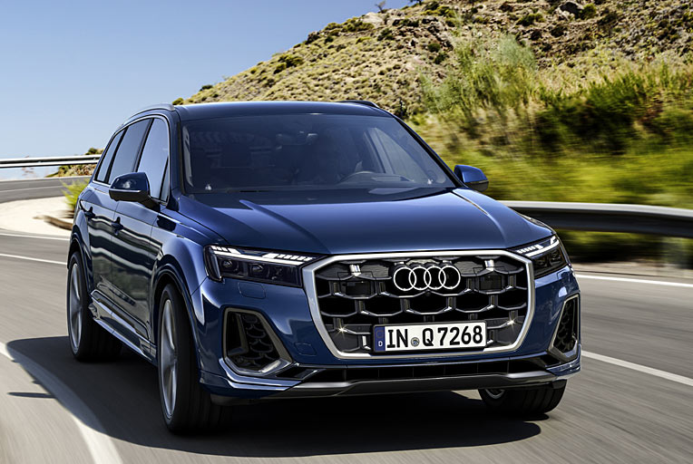 Zum Schluss noch einmal der Q7 S-line, der nun mit 79.300 Euro über 7.000 Euro teurer ist als bisher. Man darf gespannt sein, wie lange das Modell noch angeboten und ob es einen elektrischen Nachfolger geben wird