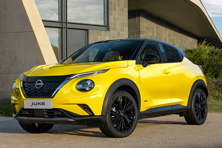 Nissan überarbeitet den Juke. Anstelle der üblichen Design-Modifikationen setzt Nissan vor allem auf diese neue Außenfarbe, die ähnlich beim Vorgänger beliebt war