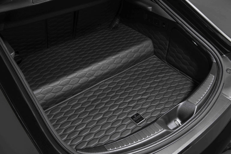 Auch ein Supersportwagen hat einen Kofferraum, doch &raquo;