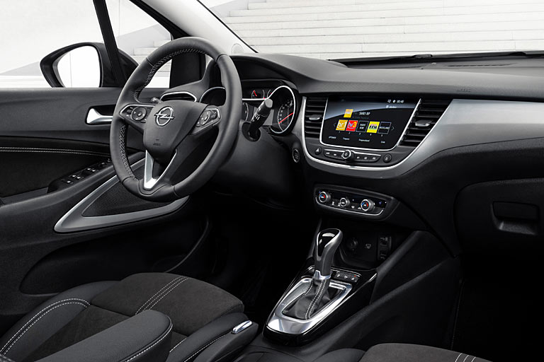 Im Vergleich wirkt das Crossland-Ambiente etwas altbacken, hatte aber manch' bessere Detaillösung