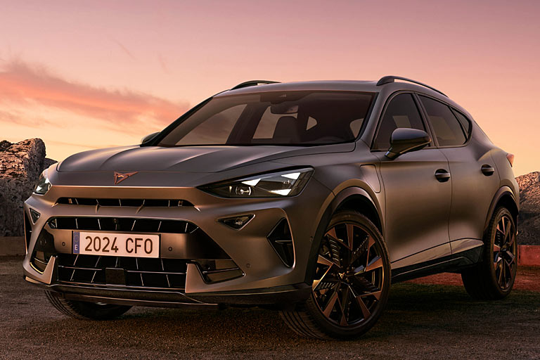 Gestatten, Cupra Formentor, Facelift 2024. Das erfolgreiche Crossover-SUV fährt mit neuer Frontpartie in die zweite Lebenshälfte. Anstelle eines Kühlergrills gibt es fortan &raquo;