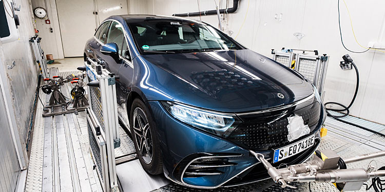 E-Reichweite auf Autobahn: ADAC-Test mit Überraschungen