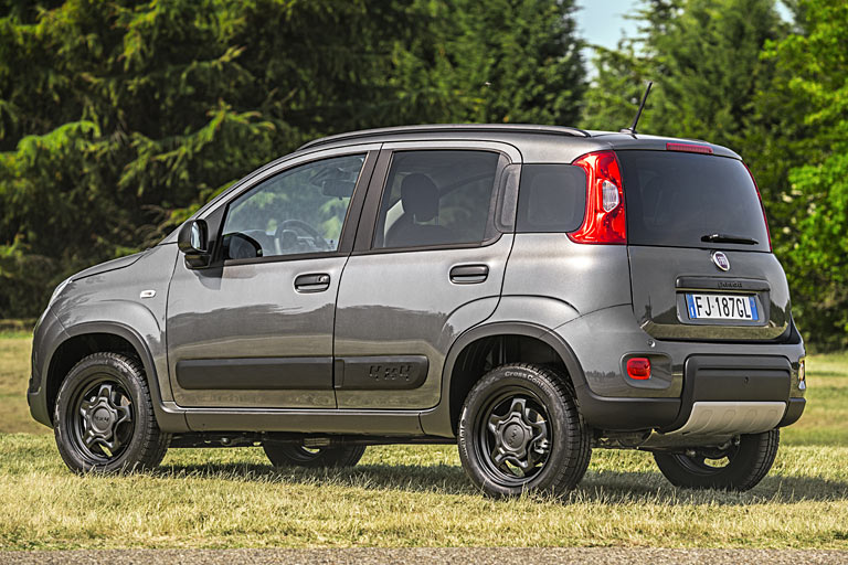 Auch vom noch aktuellen Panda gab es ab 2012 eine 4x4-Variante, sogar als Diesel. Bild zeigt ein 2017er-Modell