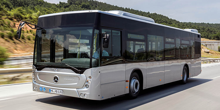 Daimler Truck: Fertigung bei Mitbewerber