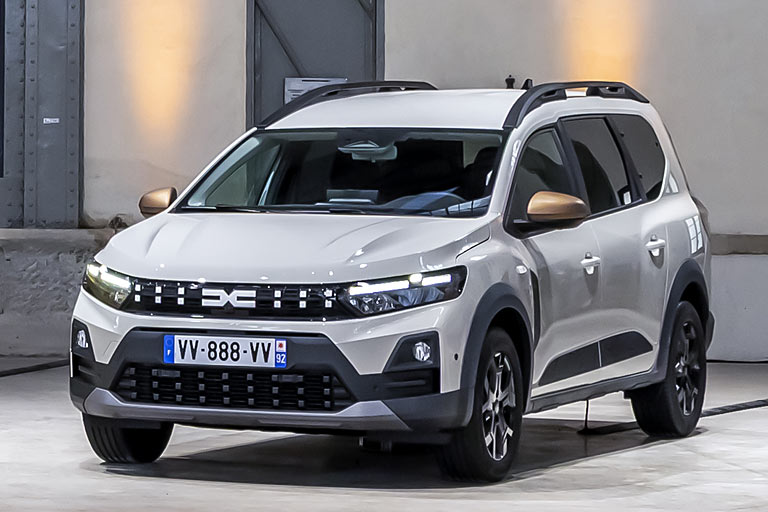 Auch der Jogger erhält die Modellpflege, doch Dacia hat hierzu fast keine Infos oder Bilder bereitgestellt