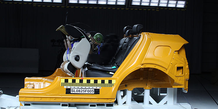 ADAC warnt vor zwei Kindersitz-Modellen