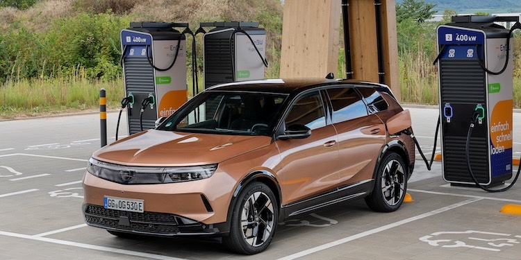 Opel Grandland Electric kommt mit großer Batterie